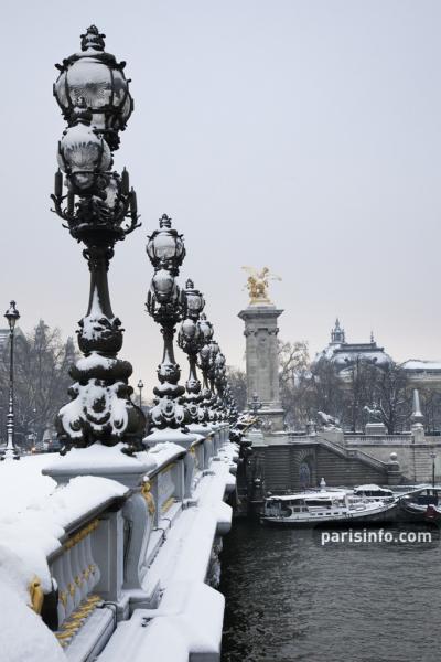 Pont Alexandre III sous la neige © Paris Tourist Office/Amélie Dupont