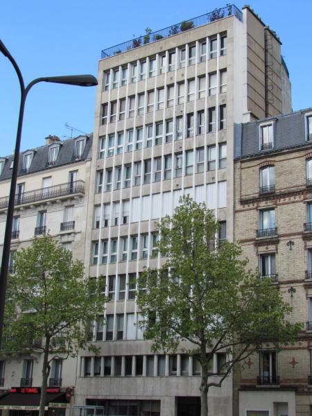 Domicile de Claude François, 46, boulevard Exelmans, Paris