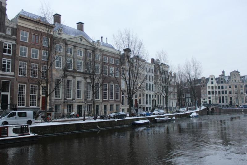 Canaux d'Amsterdam en hiver