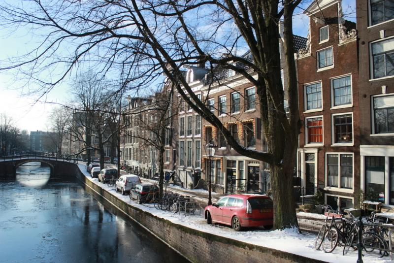 Canaux d'Amsterdam en hiver