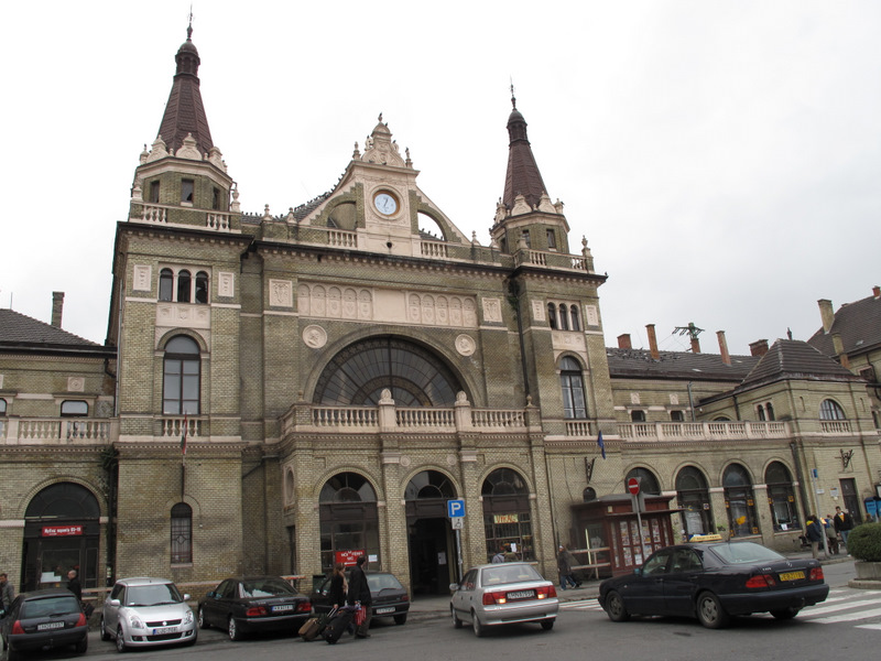 Gare de Pécs @ziad maalouf