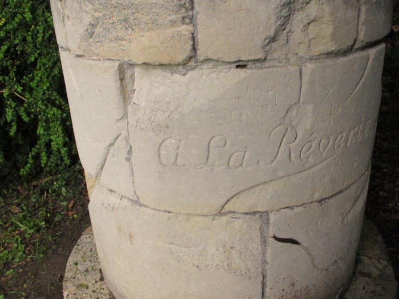 Colonne dédiée à la Rêverie, Parc Jean-Jacques Rousseau, Ermenonville, Oise