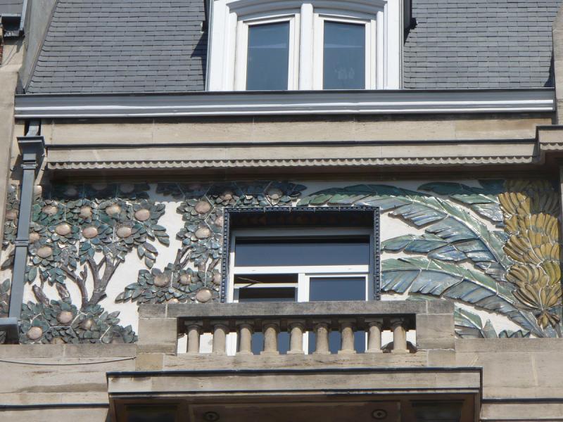 Immeuble avec décor africain, rue A. Dansaert, Bruxelles